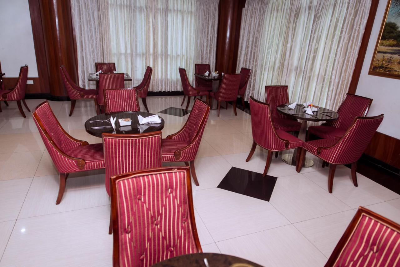 Peacock Hotel Dar-es-Salaam Eksteriør bilde