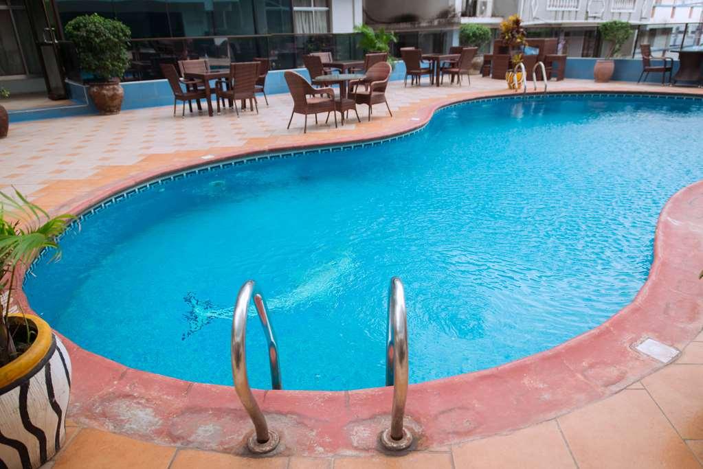 Peacock Hotel Dar-es-Salaam Eksteriør bilde