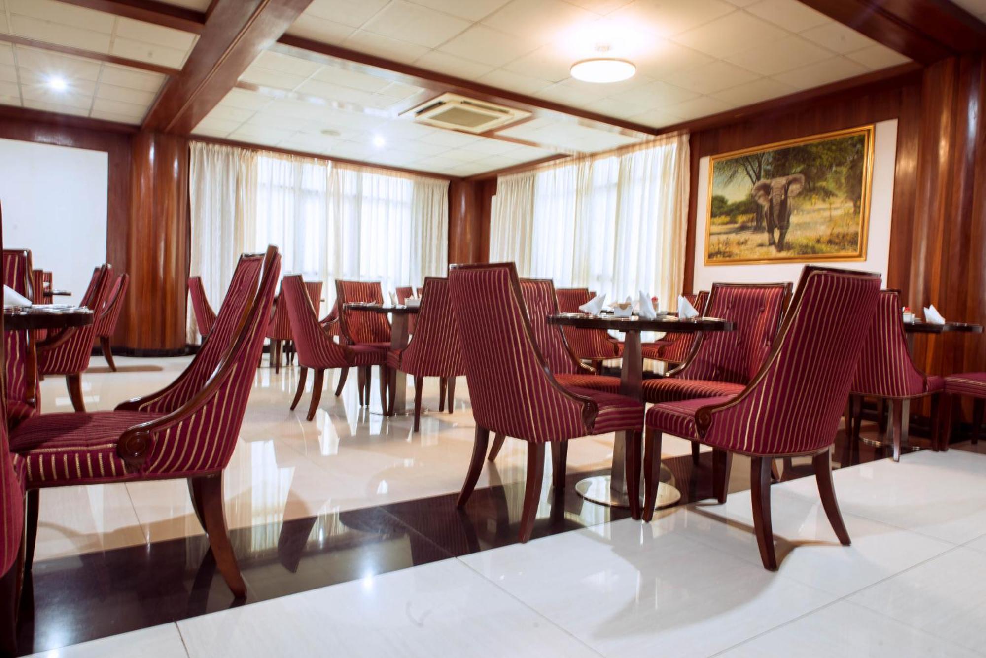 Peacock Hotel Dar-es-Salaam Eksteriør bilde